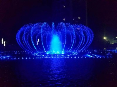 水與旋律的共舞 淺析音樂(lè)噴泉的藝術(shù)魅力